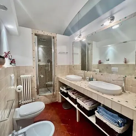 Casa - Stella Genoa
