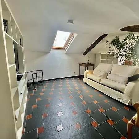 Casa - Stella * Genoa