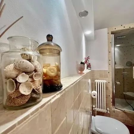 Casa - Stella * Genoa